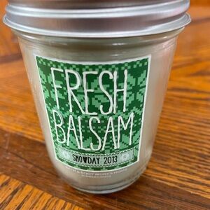 Bath And Body Works Fresh Balsam Snowday 2013 Retired HTF 6oz Candle NEW